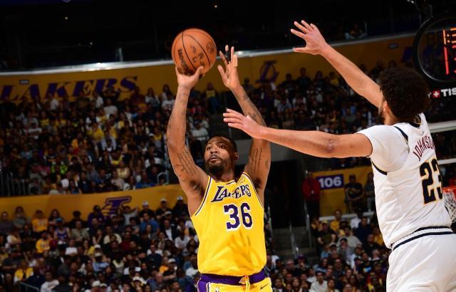 斯马特关键三分锁定胜局 湖人逆转掘金