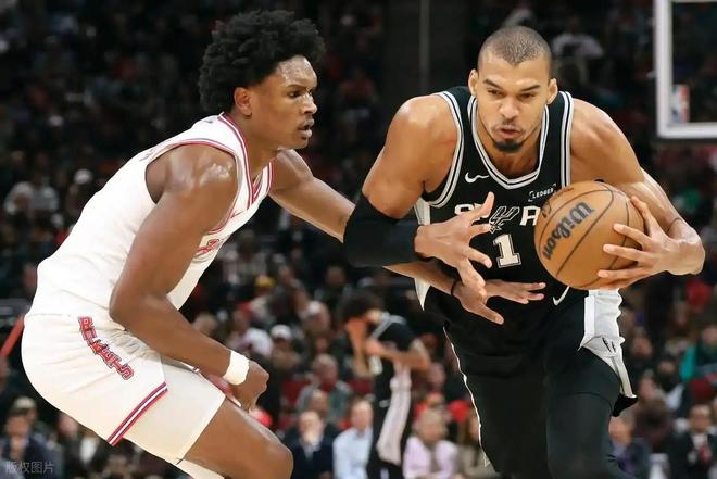 马刺145-120大胜火箭 创单场失分纪录 文班亚马统