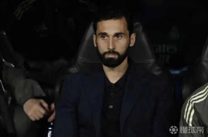 皇马主帅阿韦洛亚多次批评裁判判罚 直指巴萨内